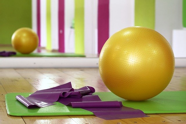 Pilates ball and resistance band